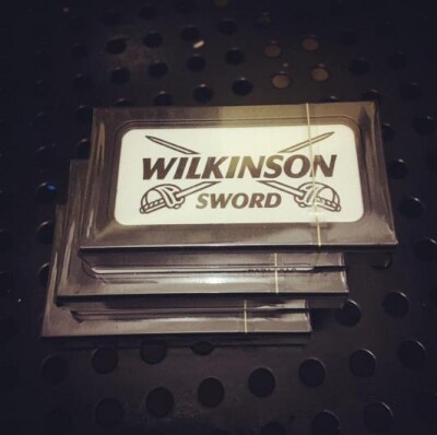 Wilkinson Klasik Tıraş Bıçağı Makinesi ve 5 Yedek Bıçak - 4
