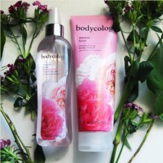 Bodycology Sweet Love Havlu Çoraplı Hediye Seti - 2